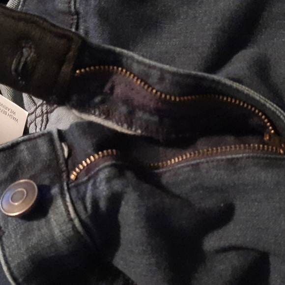 Skinny 👖 24 - Picture 5 of 10